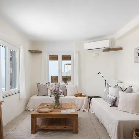 Morfes Luxury Apartment Triandáros