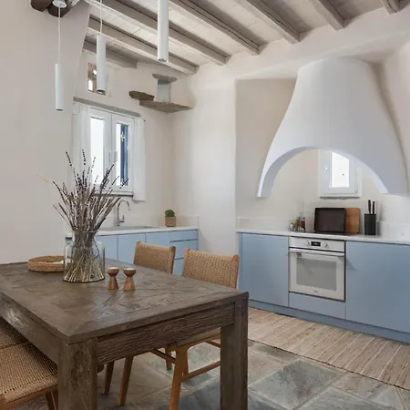 Morfes Luxury Apartment Triandáros