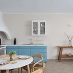 Morfes Luxury * Τριαντάρος
