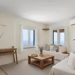 Morfes Luxury * Τριαντάρος