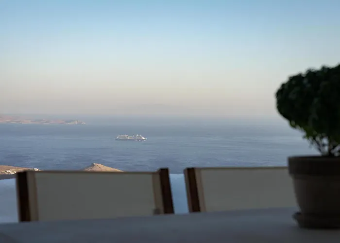 Апартаменты Morfes Luxury