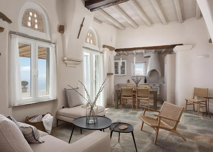 Апартаменты Morfes Luxury Triandaros (Tinos)